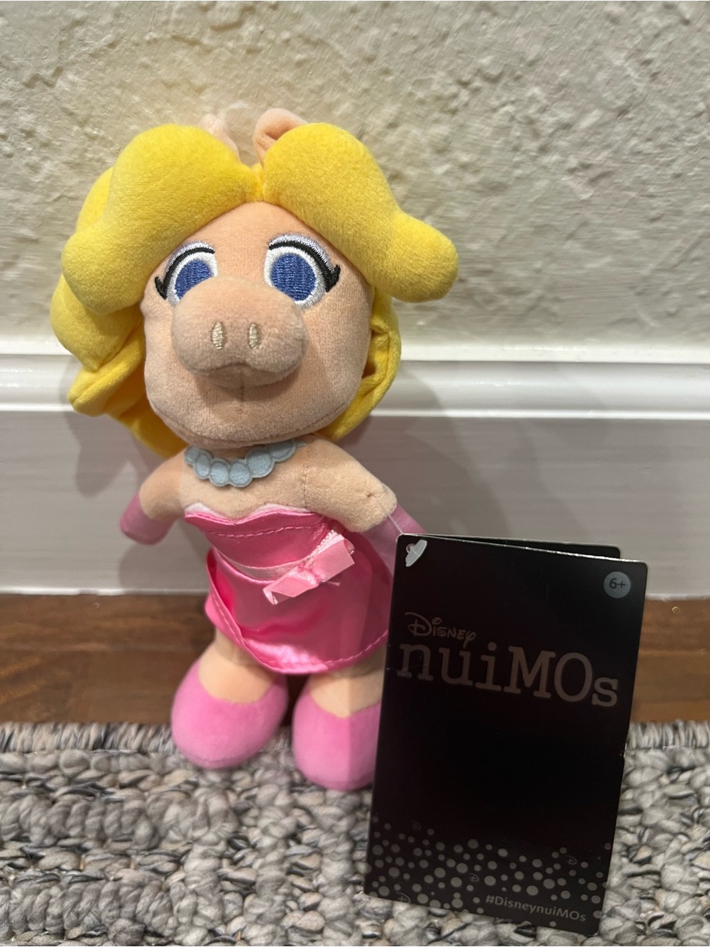 Disney Ms Piggy Nuimos Doll in Pink Dress with Yellow Hair - Toys